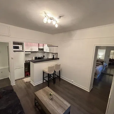 Charming Parisian Pied-a-terre! * 巴黎